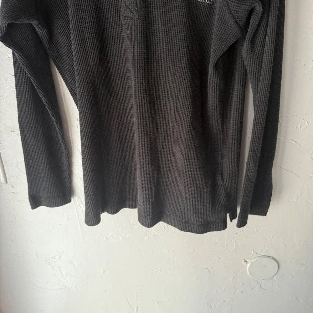 Columbia Mens Waffle Knit Long Sleeve Henley Shirt‎ Charcoal Gray Size M